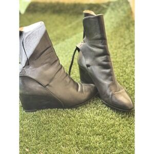 Christian Louboutin womens size 40 wedge boots